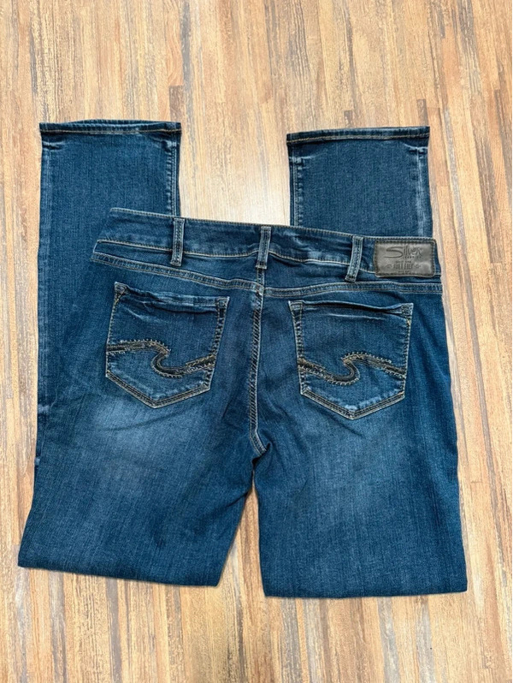 Silver suki jeans size 32x32